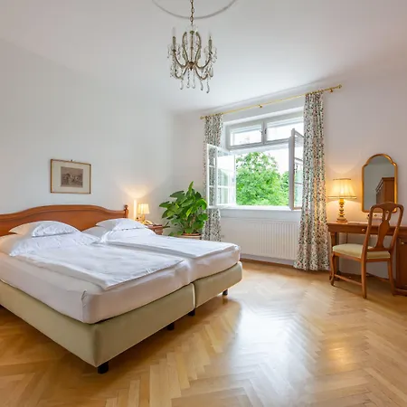 理查德卢文赫兹酒店 杜伦斯坦