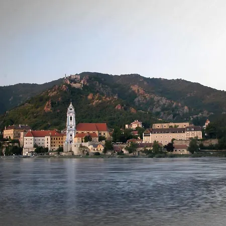 ريتشارد لوفينهارتس فندق Dürnstein