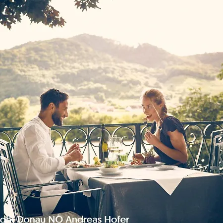 ريتشارد لوفينهارتس فندق 4*